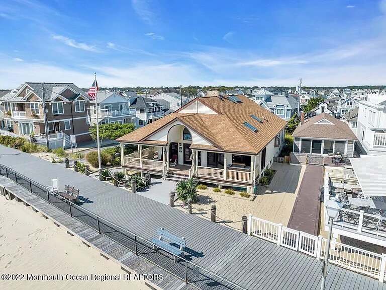 Keller Williams vende la icónica Casa Sinatra  del Paseo Marítimo de Point Pleasant