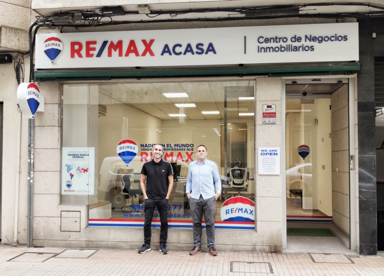 NACE REMAX ACASA: UNA NUEVA APUESTA INMOBILIARIA DE REMAX EN PONTEVEDA DE LA MANO DE CLAUDIO SANTALICES