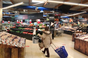 Caprabo devuelve el importe de la compra en sus supermercados de nueva generación